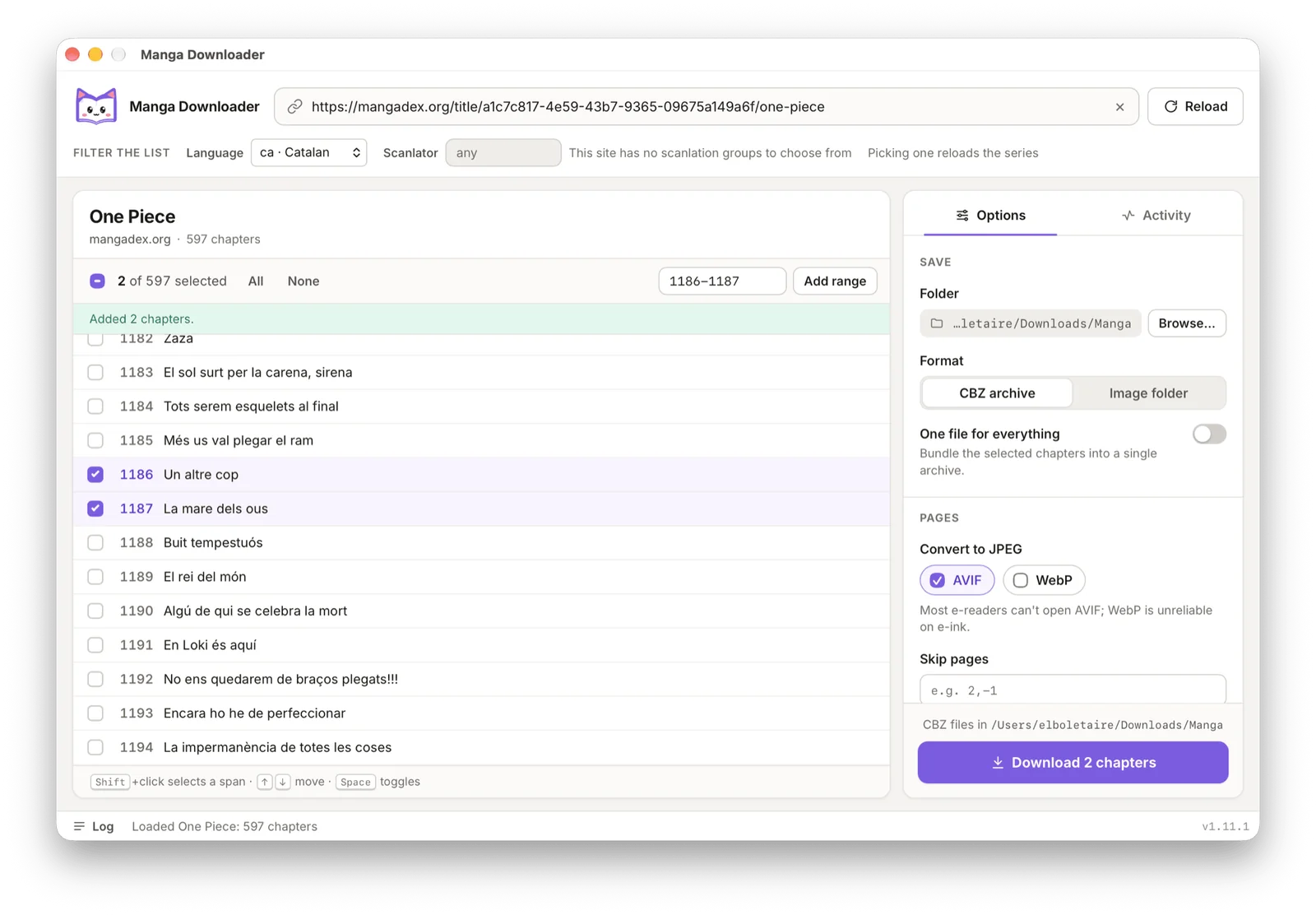 The desktop app with One Piece loaded from MangaDex: its cover, title and chapter list, with two chapters selected and Catalan picked as the language.
